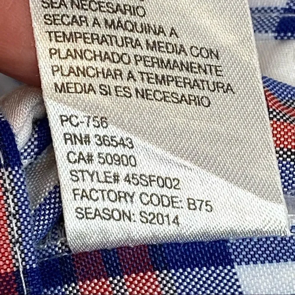 Izod red, white and blue plaid performance golf shorts size 34